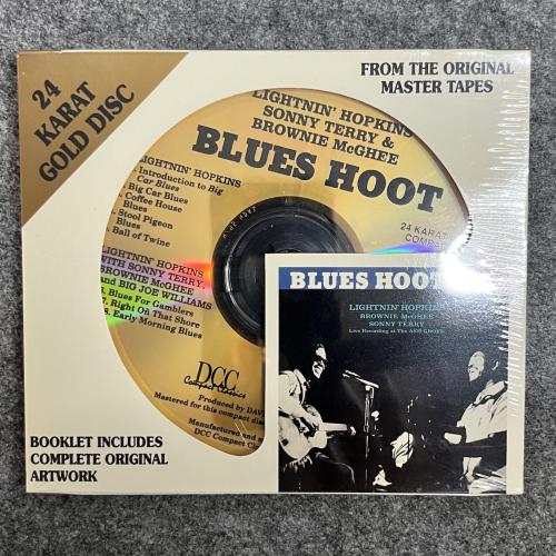 BLUES HOT 