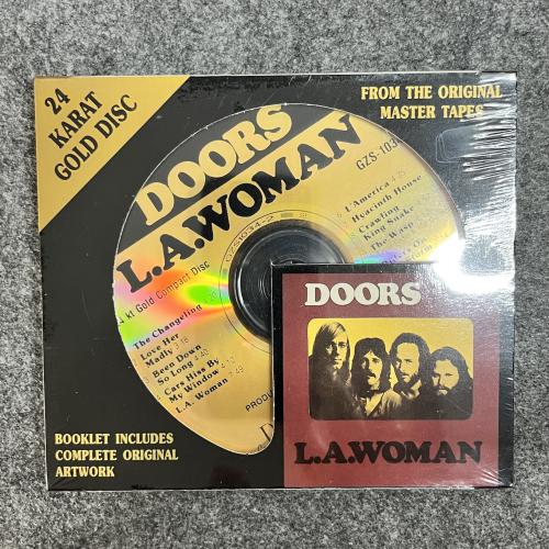 L.A. WOMAN 