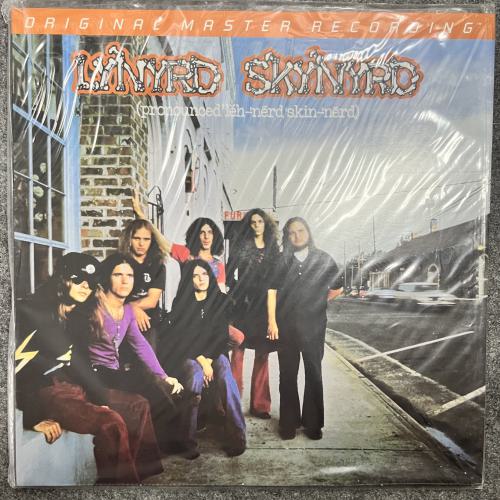 PRONOUNCED LEH-NERD´SKIN-NERD 