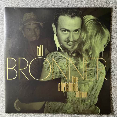 THE CHRISTMAS ALBUM 