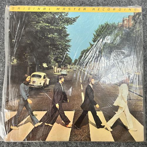 ABBEY ROAD 