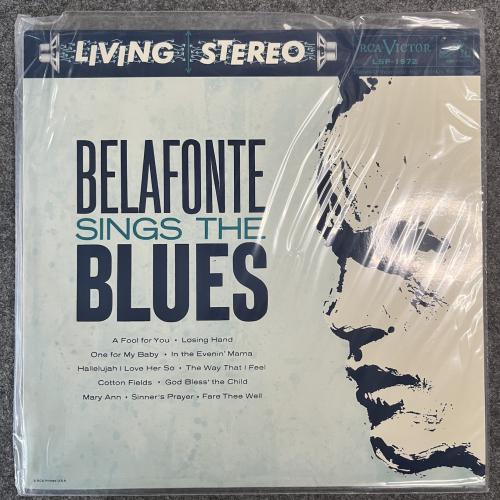 SINGS THE BLUES 