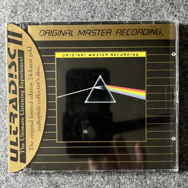 DARK SIDE OF THE MOON 