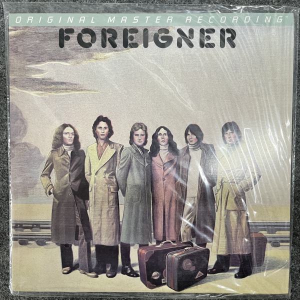 FOREIGNER 