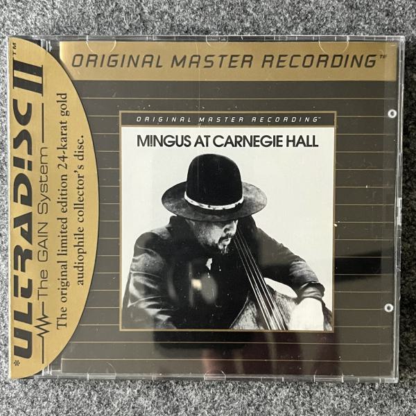 MINGUS AT CARNEGIE HALL 