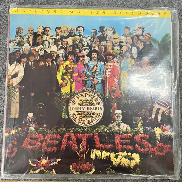 SGT. PEPPERS...LONELY HEARTS CLUB BAND 