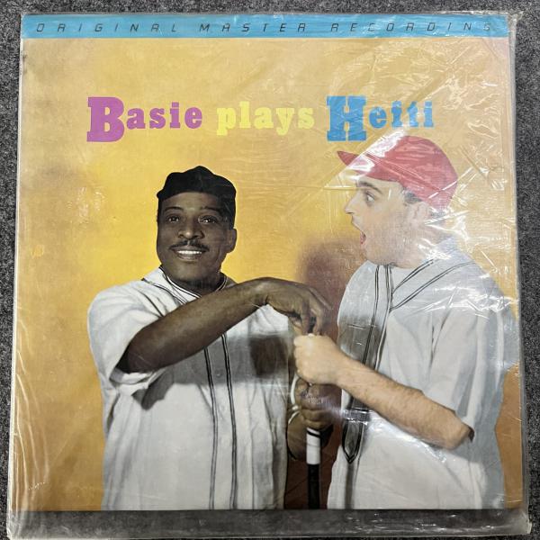 BASIE PLAYS HEFTI 