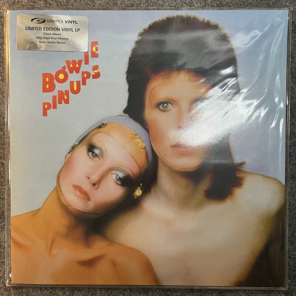 PINUPS 