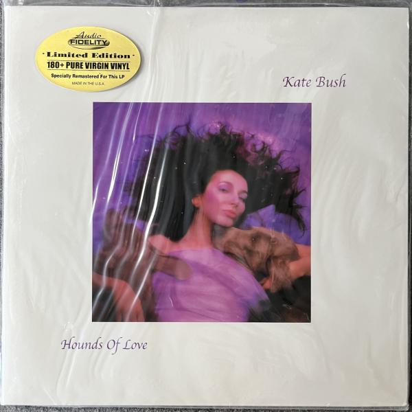 HOUNDS OF LOVE 