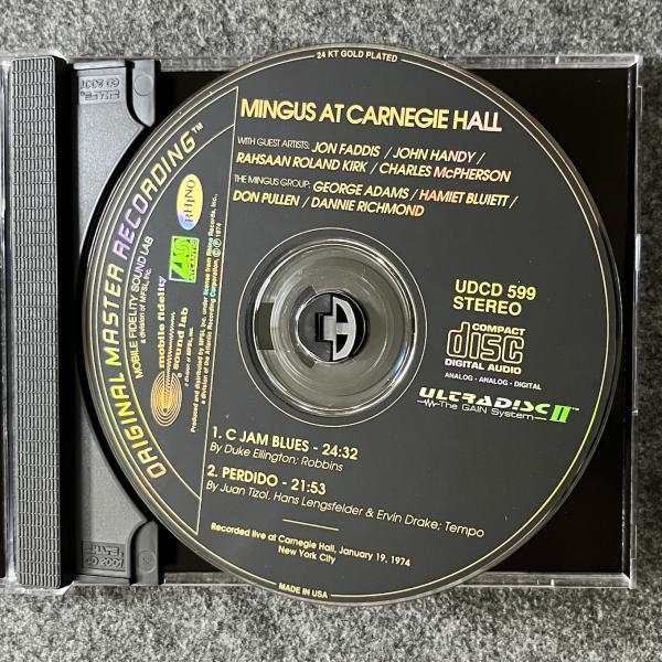 MINGUS AT CARNEGIE HALL 