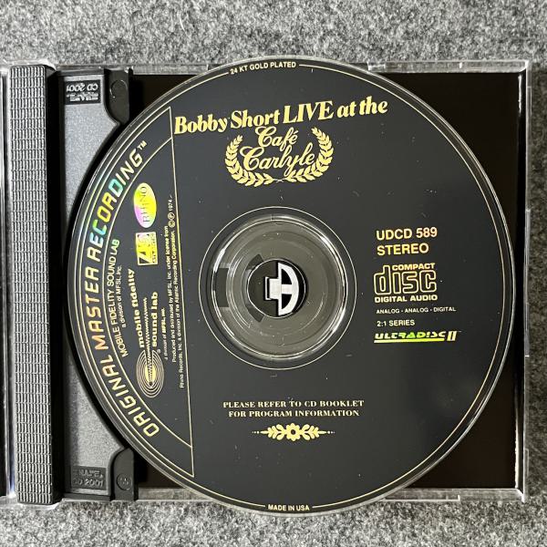 LIVE AT THE CAFE CARLYLE 