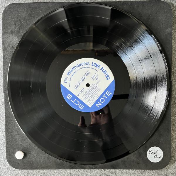 NEW FACES NEW SOUNDS 