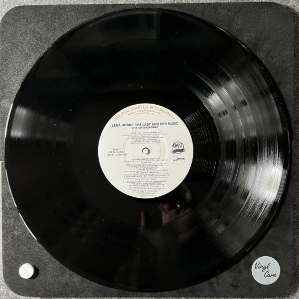 LIVE ON BROADWAY - THE LADY AND HER MUSIC 