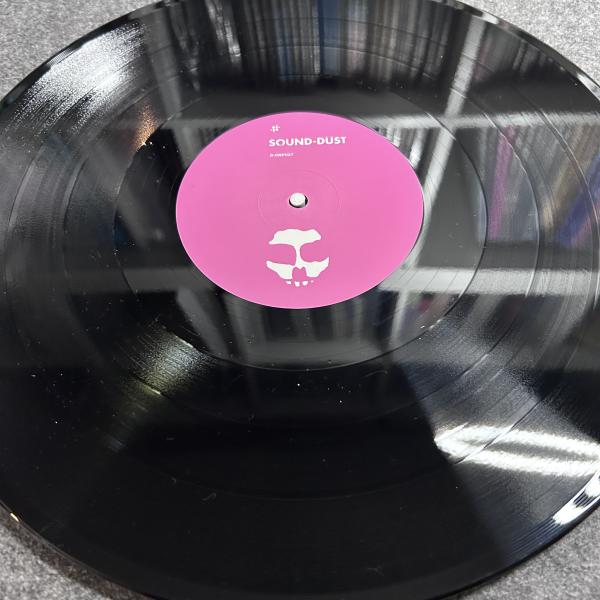 SOUND-DUST 
