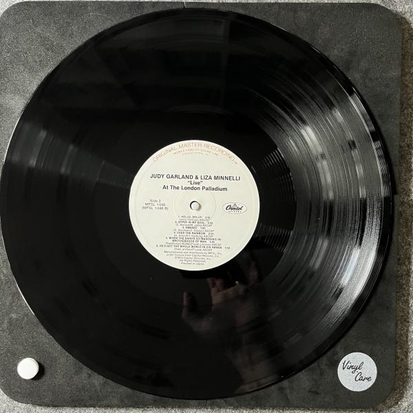 LIVE AT THE LONDON PALLADIUM 