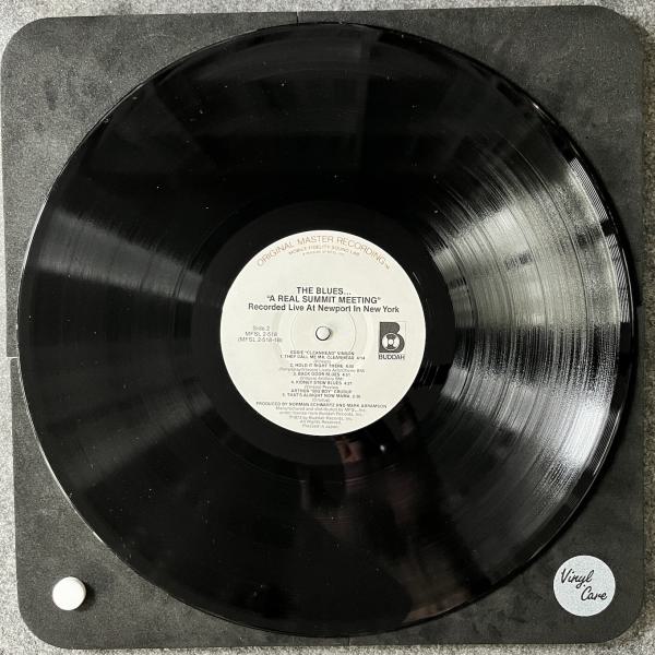 THE BLUES ...A REAL SUMMIT MEETING 