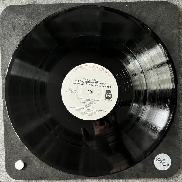 THE BLUES ...A REAL SUMMIT MEETING 